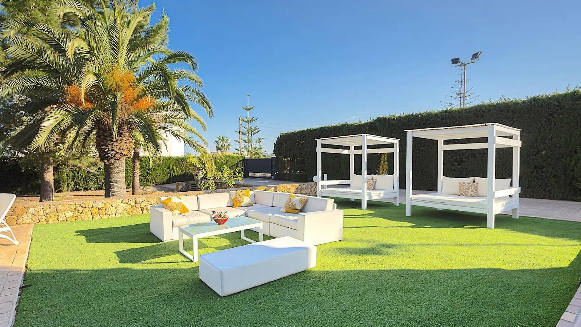 Sant Jordi de ses Salines Inibiza Villas - Villa Oasis